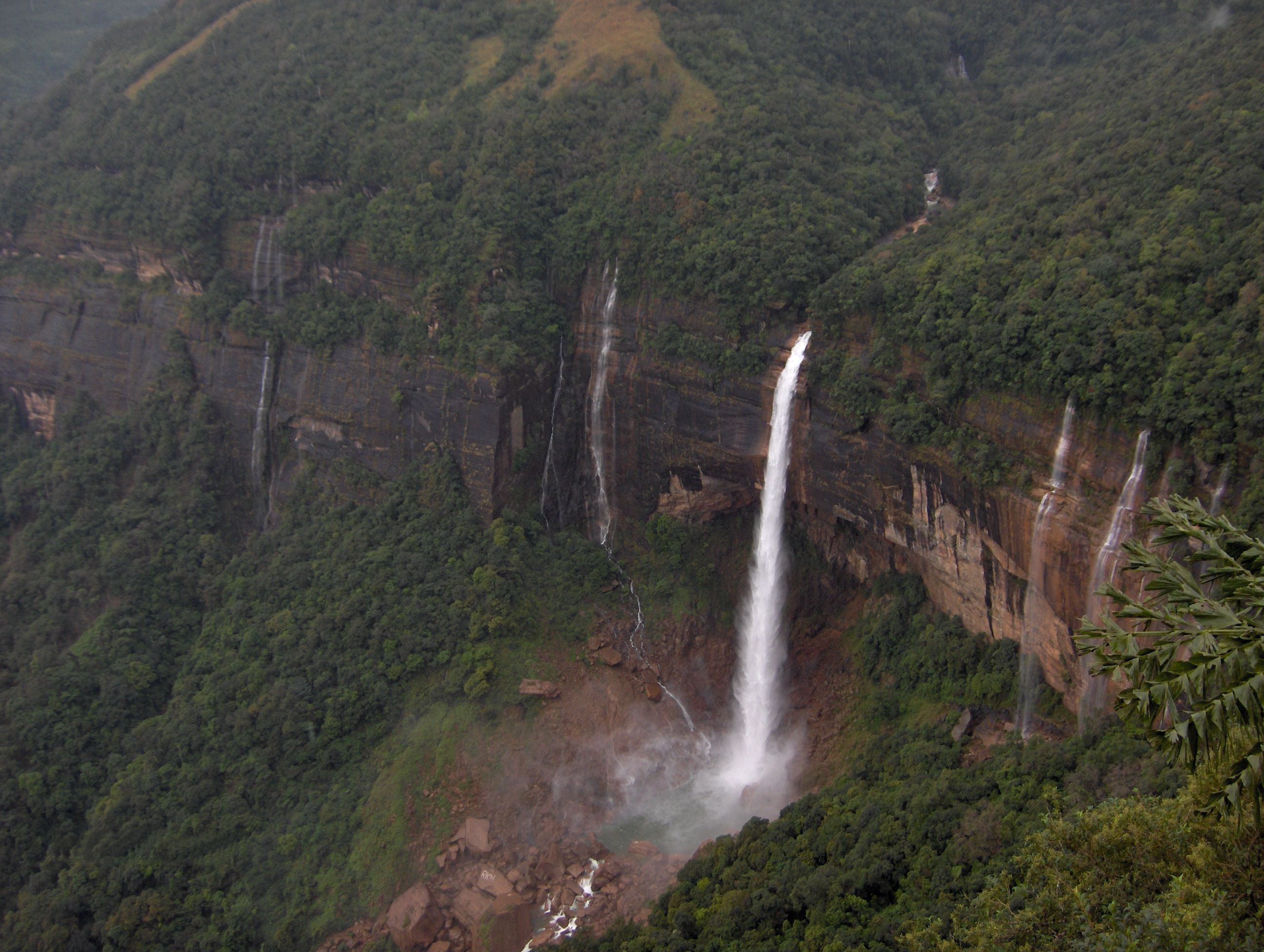 Cherrapunji Highlights (2 Days)