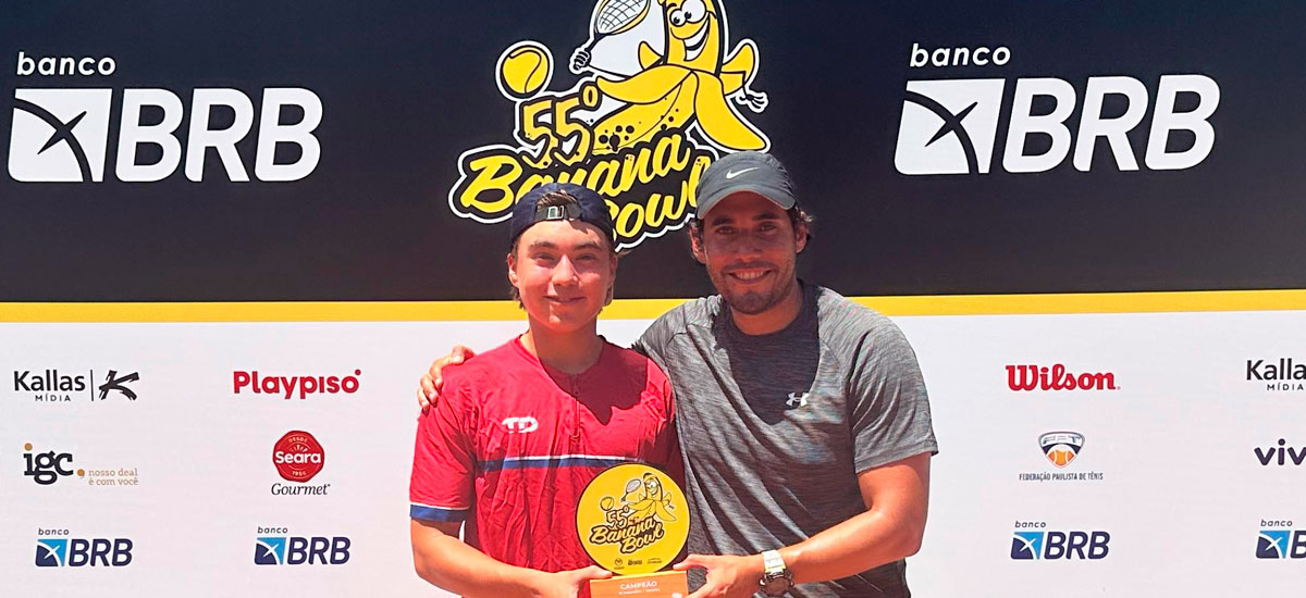 Simón Flores conquistó el Banana Bowl en singles y dobles junto a Erices