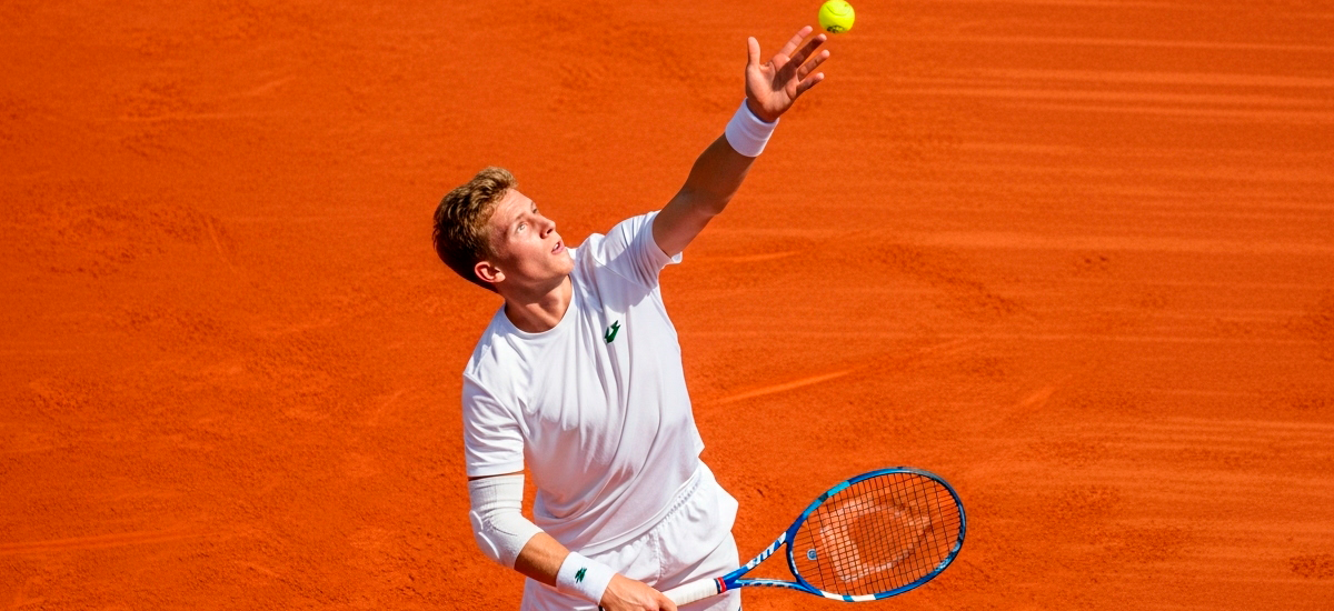 En agosto se realizará un nuevo Diplomado del Tenis por UNAB