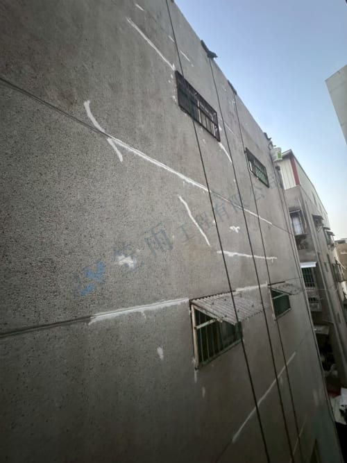 楠梓區益群路外牆防水 008