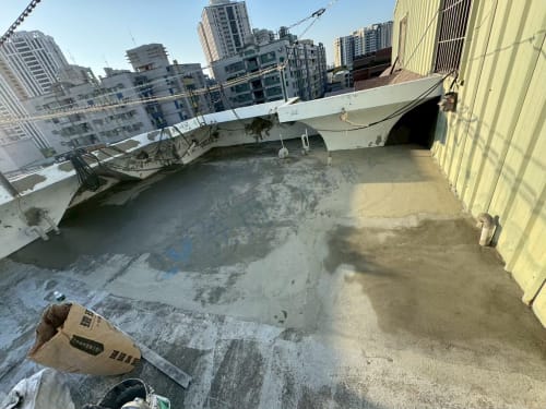 台南臨安路一段屋頂聚脲防水 009