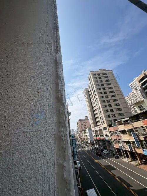 高雄市新興區八德二路外牆聚脲防水 017