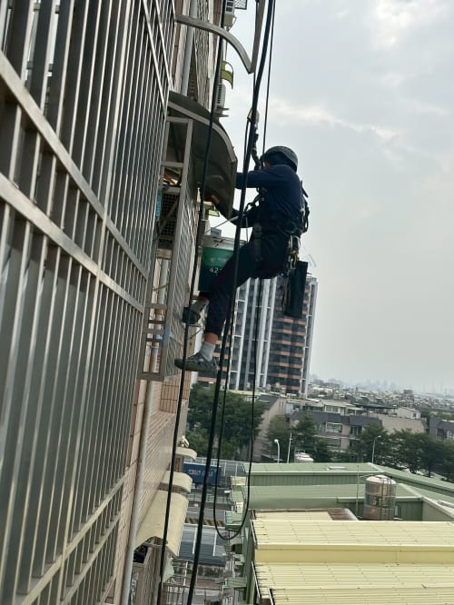 天興街雨遮更換工程 020