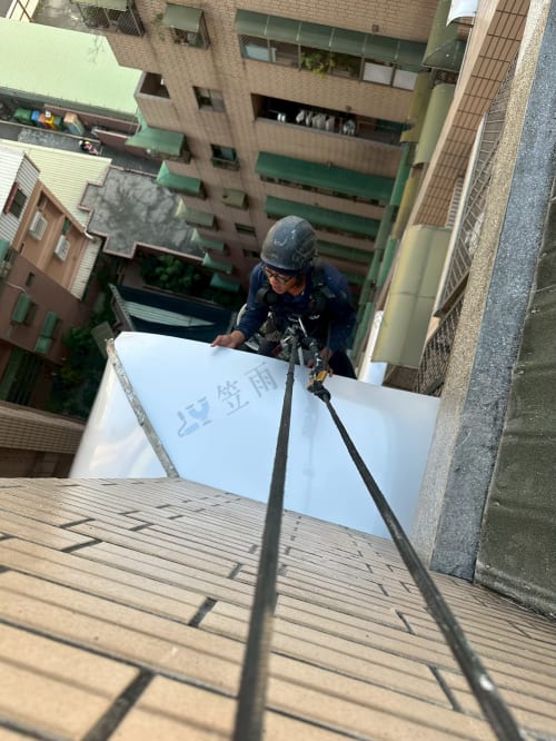 天興街雨遮更換工程 030