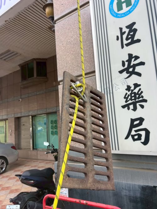 台南育平五街外牆透明聚脲防水 031