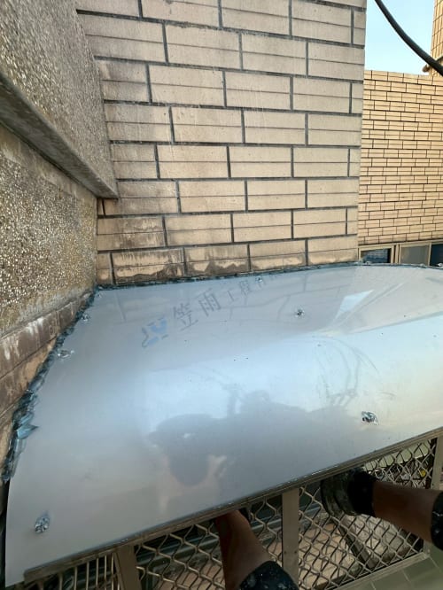 天興街雨遮更換工程 039