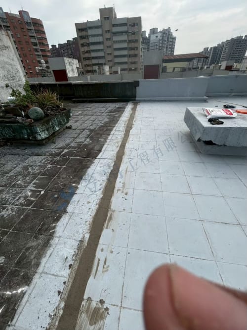 高雄市鳳山區凱旋路屋頂防水 040