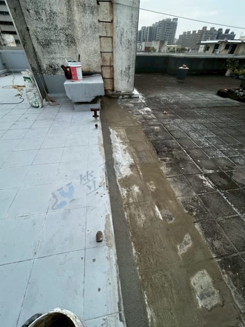 高雄市鳳山區凱旋路屋頂防水 049