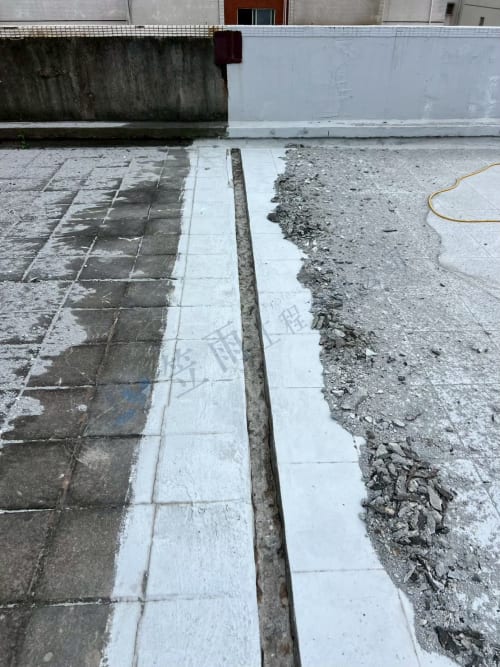 高雄市鳳山區凱旋路屋頂防水 058