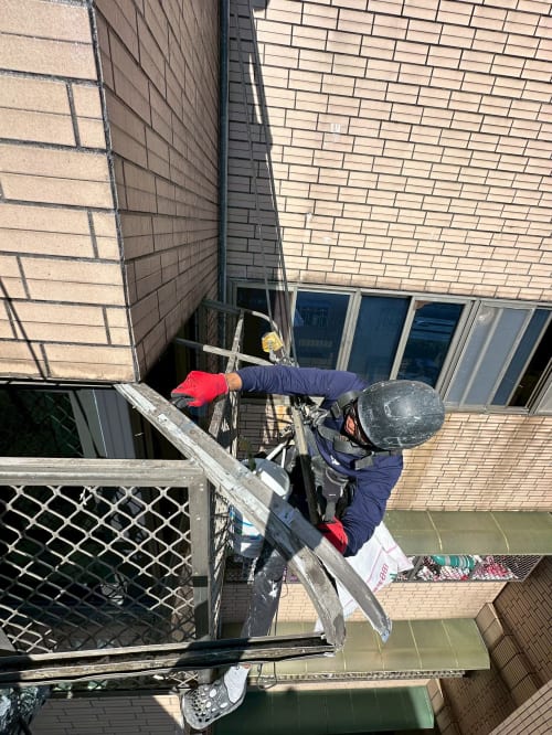 天興街雨遮更換工程 063