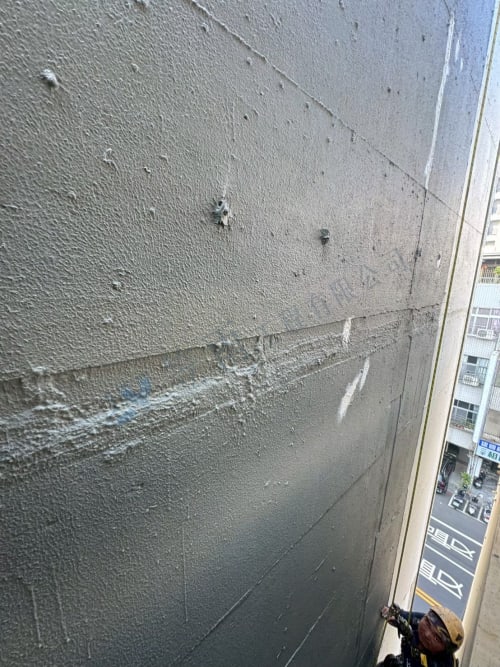 高雄市新興區八德二路外牆聚脲防水 063