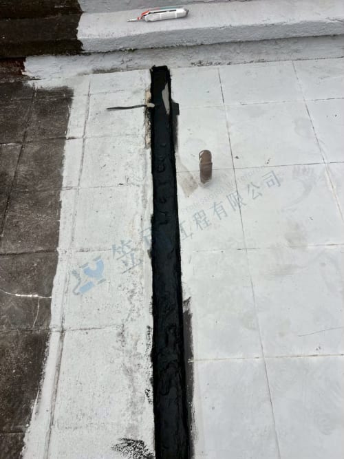 高雄市鳳山區凱旋路屋頂防水 066