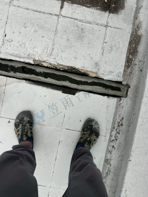 高雄市鳳山區凱旋路屋頂防水 074