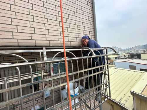 天興街雨遮更換工程 085