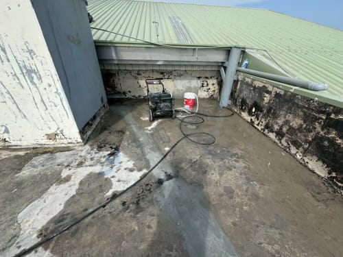 飛碟企業屋頂防水 089