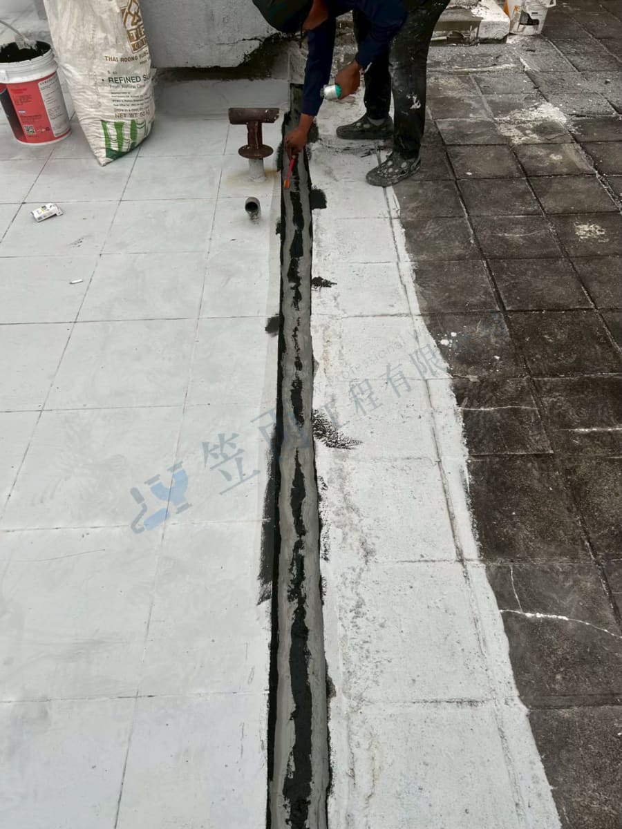 高雄市鳳山區凱旋路屋頂防水 001