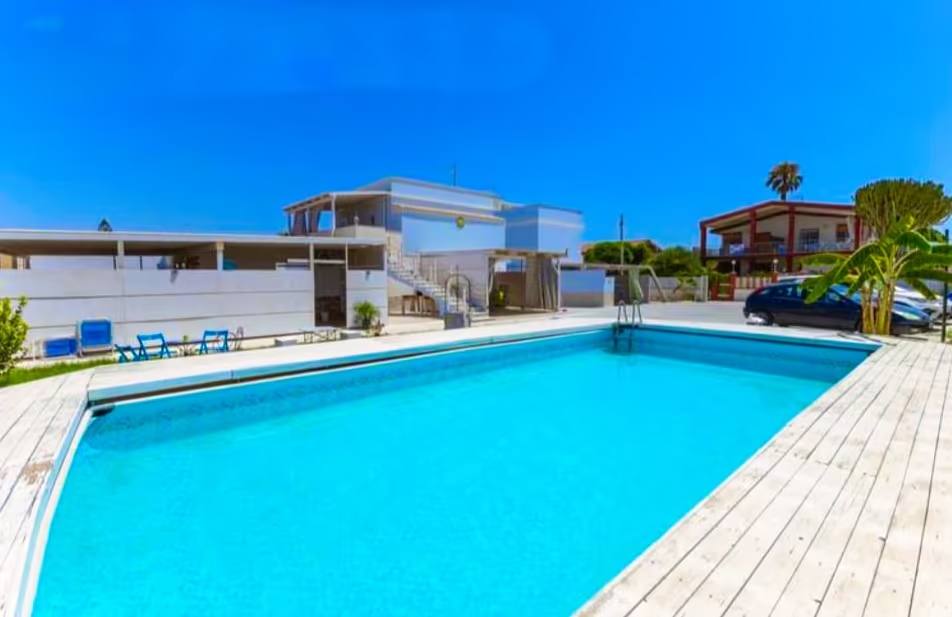 Oasi del mare, appartamenti con piscina — 2