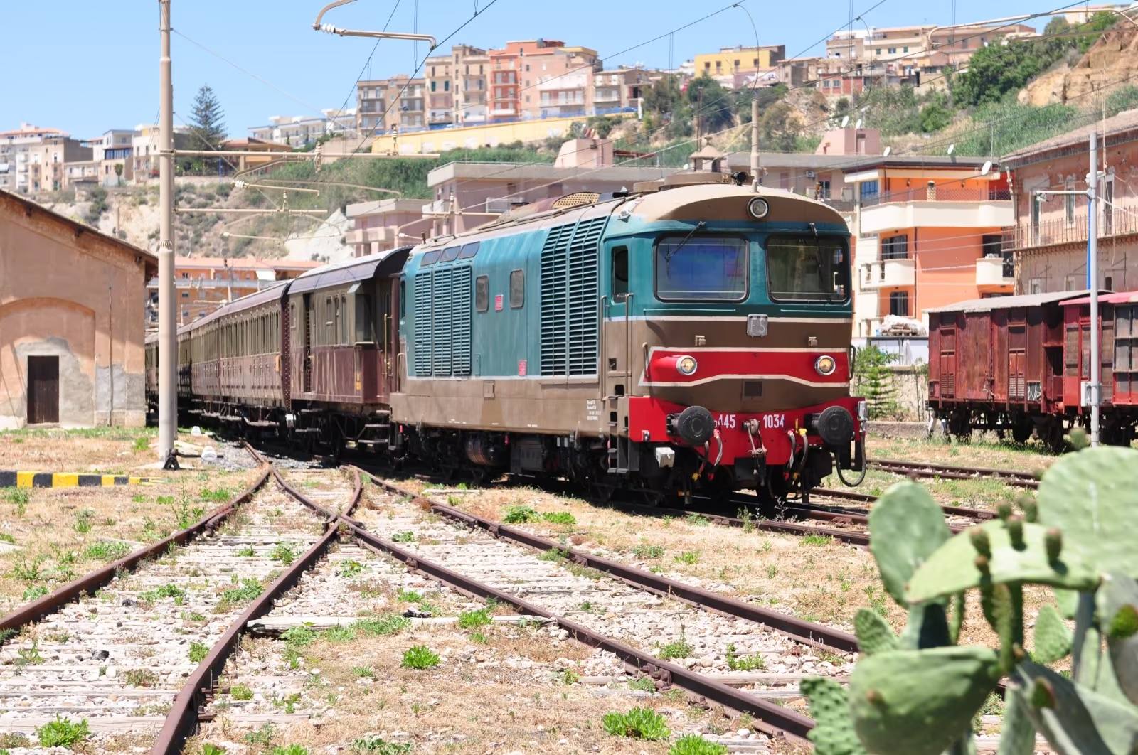 Treni storici a Modica: quattro date tra Barocco e cioccolato