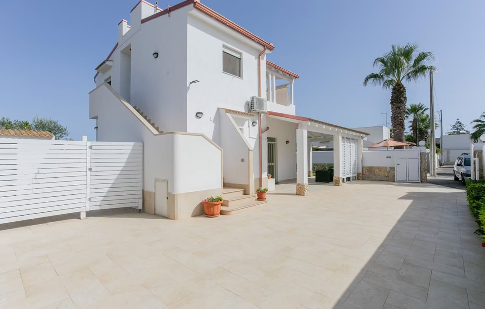 Villa Cavarra — 1