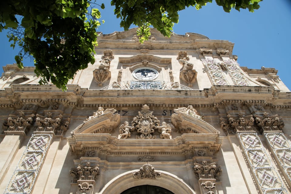 La facciata della Chiesa Madre di Sant'Ignazio di Loyola a Scicli