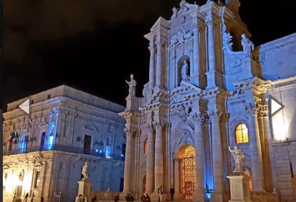 Piazza Duomo — 5/5