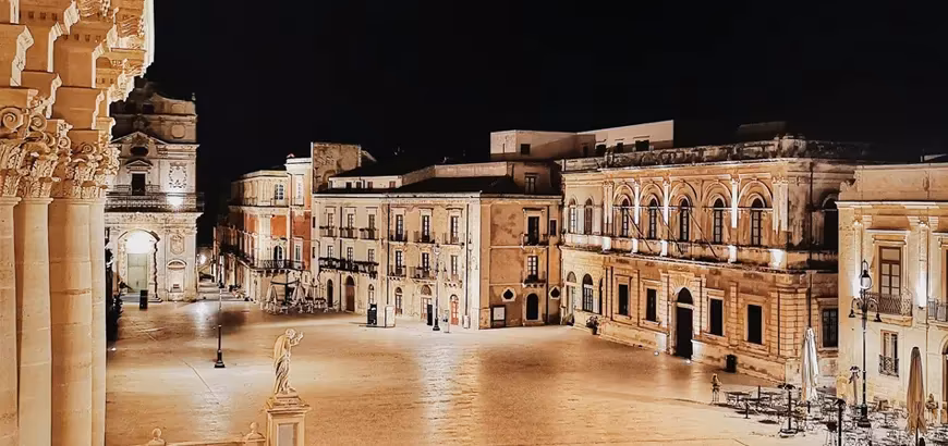 Piazza Duomo — 2/5