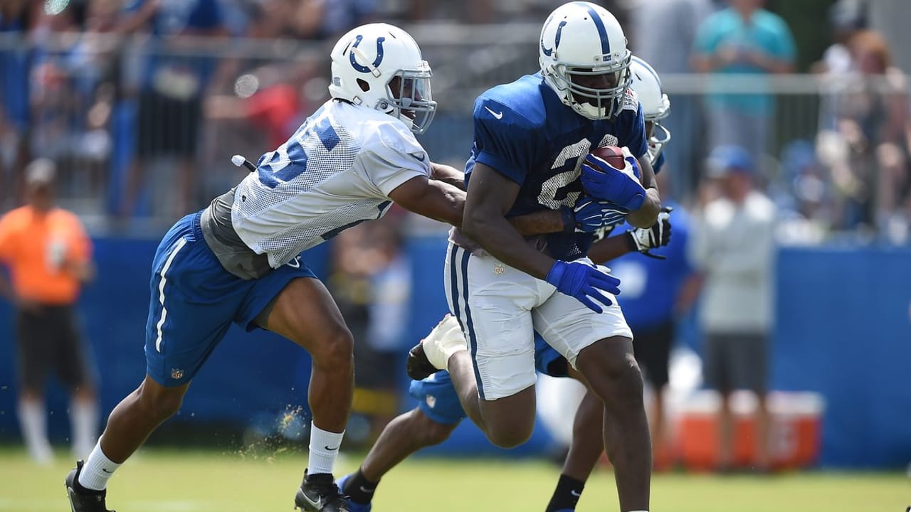 Colts Training Camp Day 2Raimanns Huge Day Contract Talks At Standstill - hi326fb