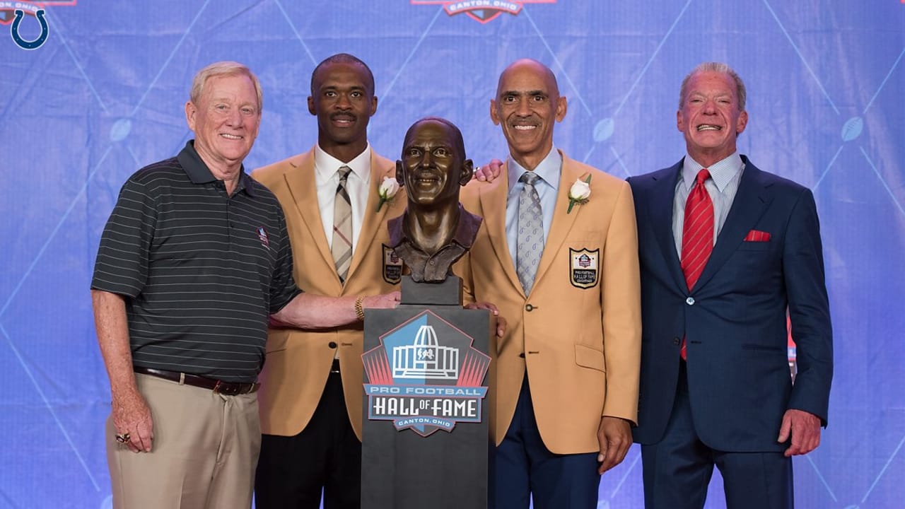 Throwback Thursday 2016 NFL Hall of Fame Enshrinement Ceremony