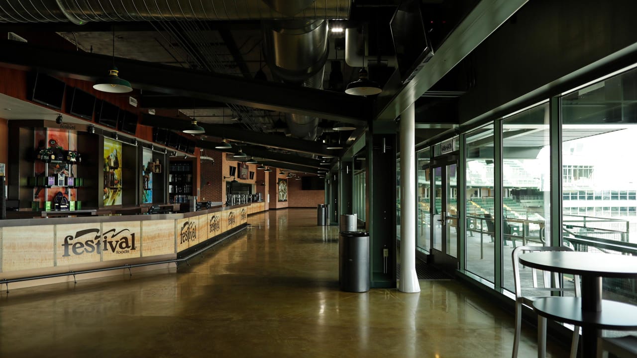 LAMBEAU FIELD/LAMBEAU FIELD EVENTS/EVENT SPACES/Festival Foods MVP Deck