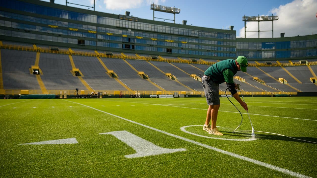 Lambeau Field gets painted for season opener