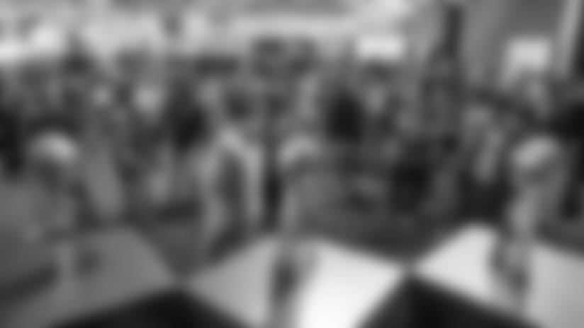 18DRAFTPARTY_TROPHIES_TW