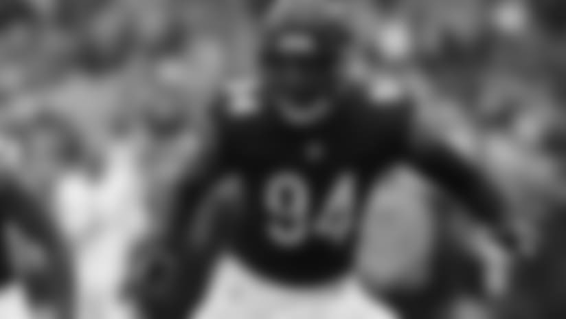 Floyd placed on IR with knee injury