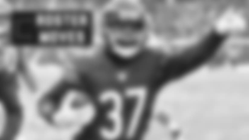 Roster Moves: Callahan inks one-year tender with Bears
