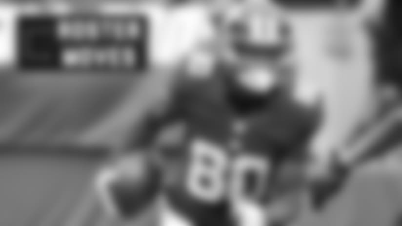 Bears agree to terms with Victor Cruz