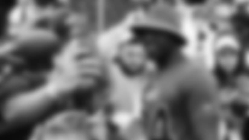 Howard and Sitton mic'd up at Pro Bowl