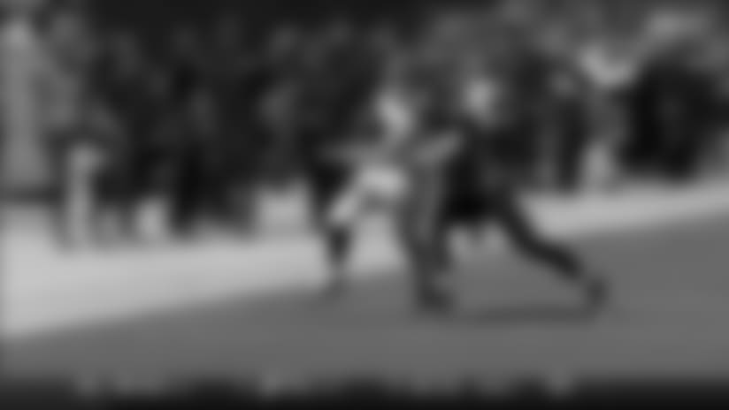 Tyler Kroft spins free for a 59-yard gain