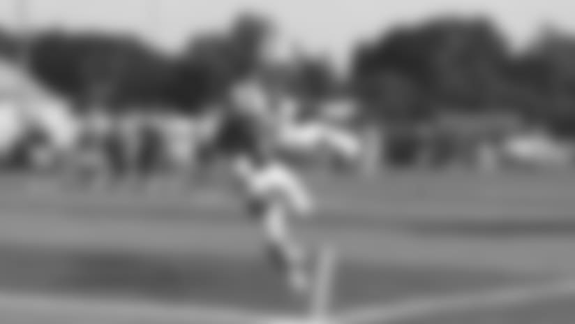 Watch: Tyrod Taylor Runs for 1st Down and a TD