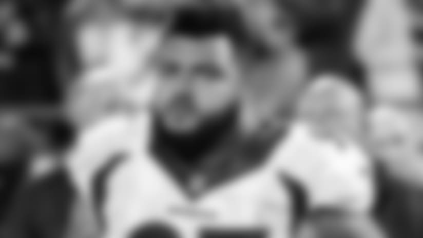Broncos place Billy Winn on injured reserve, sign DL Nelson Adams