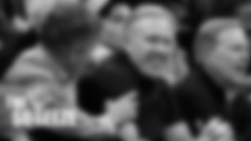 The Squeeze: John Elway delights fans at Nuggets game
