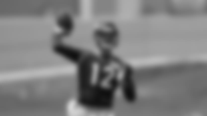 Lynch learns from Keenum's journey in the NFL
