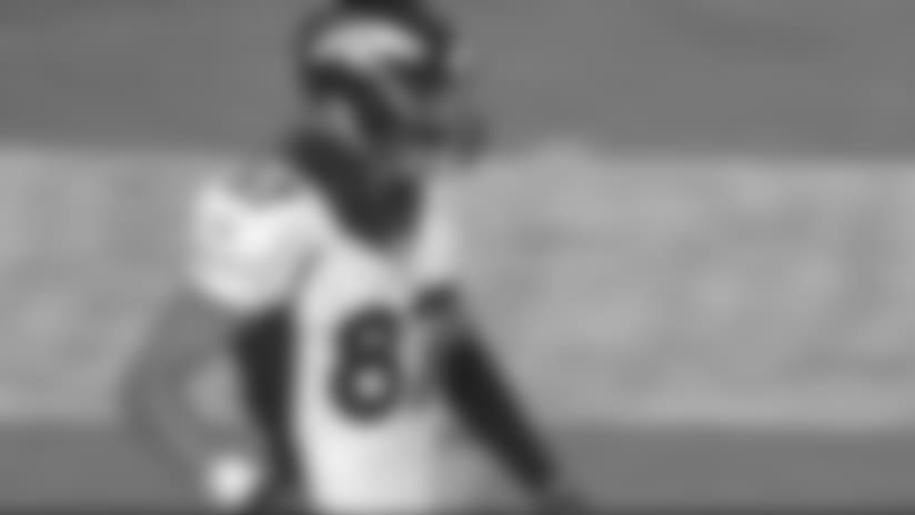 Paxton Lynch finds Jordan Taylor for 32-yard gain