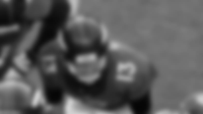 Trevor Siemian completes first pass of game