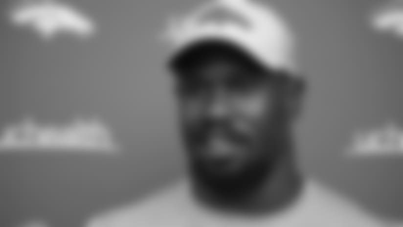 Von Miller: Pass-rush summit gathers defenders like Justice League