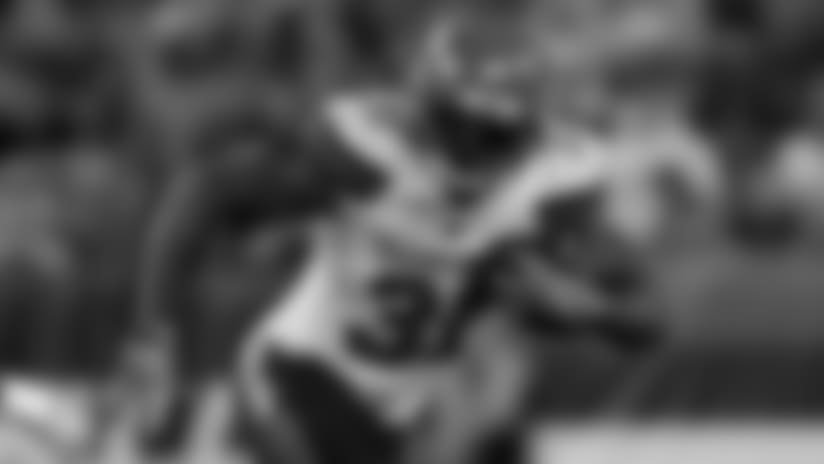 Nick Chubb breaks loose on a 14-yard rush