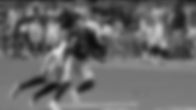 Tolliver Hauls In 48-Yard Pass
