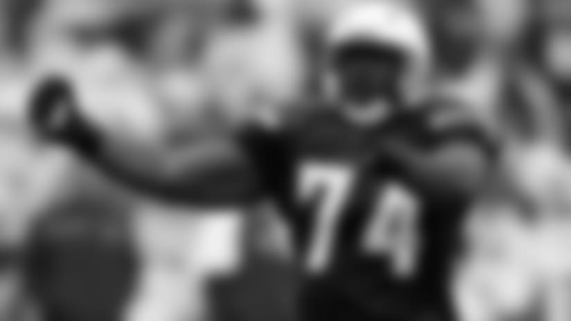 Former Fan Favorite Serves as Scouting Intern at Minicamp