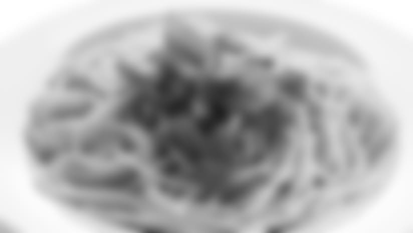 082317-GTKKareemHunt-pasta.jpg