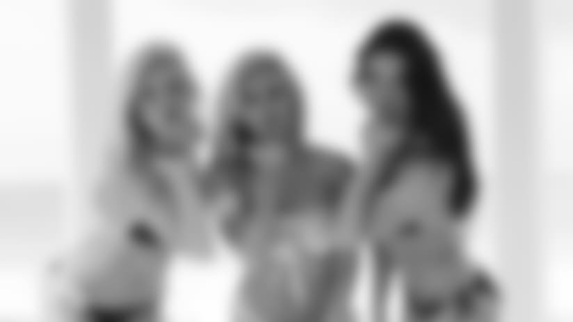 Photo Gallery: Behind the Scenes of the 2017 Chiefs Cheer Calendar Part 3