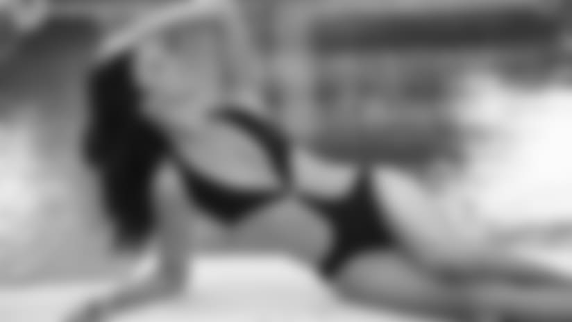 Cheerleader of the Week: JESSICA (Swim)