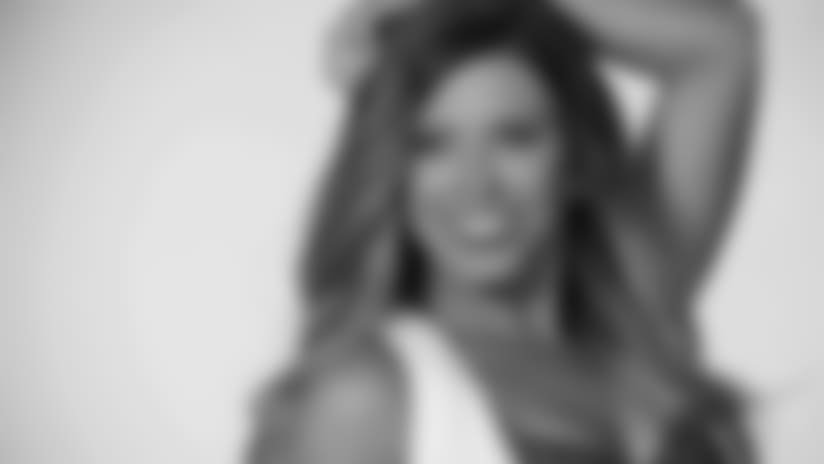 Meet LORI: 2018 Cheerleader of the Week